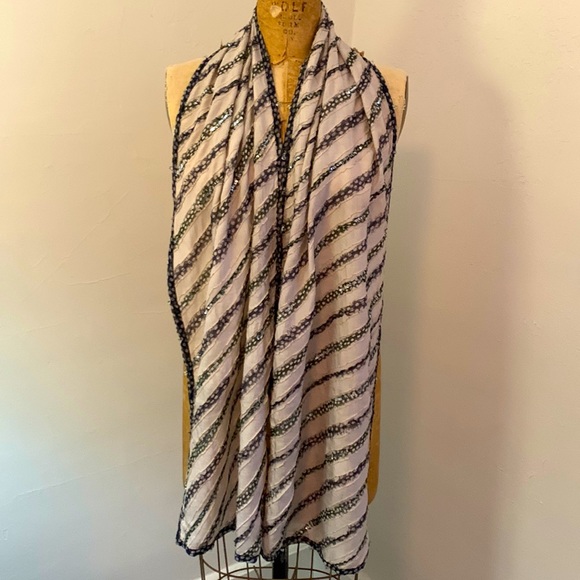 Embellished Indian silk scarf adorned with clear beads and tiny silver sequins. - Picture 2 of 9